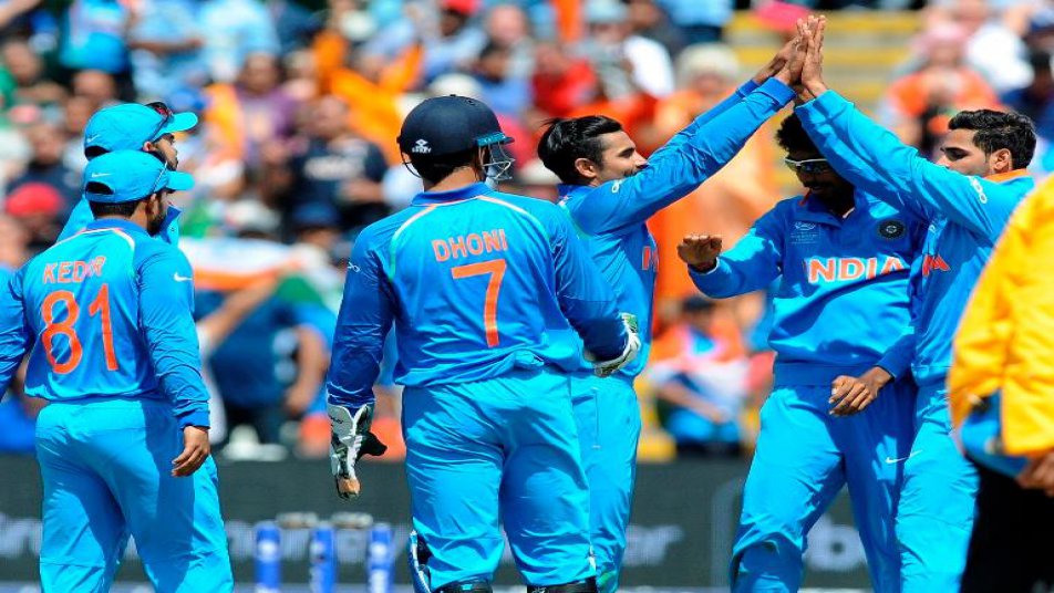 RECORD: पिछले 71 सालों में किसी टीम ने नहीं देखा विकेटों का ऐसा पतझड़ !