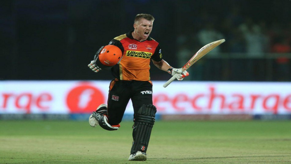 वार्नर ने तोड़ा IPL का बड़ा रिकॉर्ड, कोहली मीलों पीछे