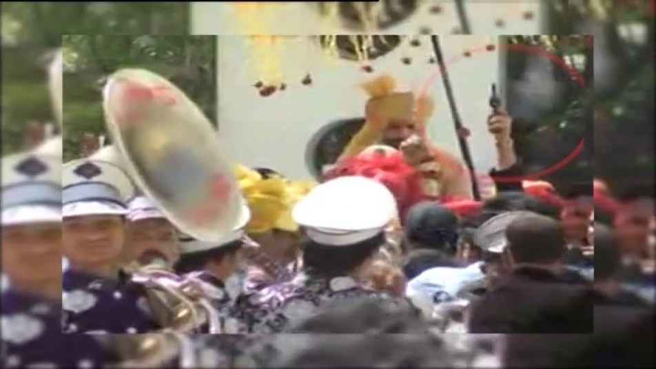 गुजरात लॉयन्स के स्टार ऑल-राउंडर और टीम इंडिया के हरफनमौला खिलाड़ी रविन्द्र जडेजा रविवार को अपनी मंगेतर रिवा सोलंकी के साथ परिणय सूत्र में बंध गए.