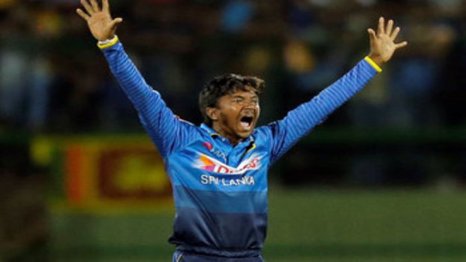 
क्विंटन डी कॉक सबसे तेज 12 शतक लगाने वाले दुनिया के पहले खिलाड़ी बन गए हैं. क्विंटन डी कॉक ने यह कारनामा वनडे क्रिकेट के 74वें इनिंग्स में पूरा किया. 