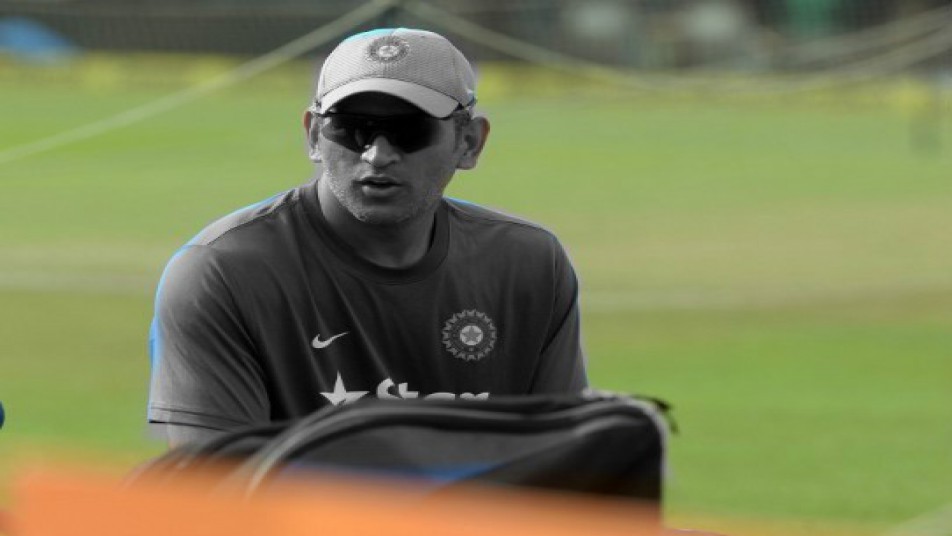 5 साल से टैक्स 'चोरी' कर रहे धोनी पर लगेगा जुर्माना!