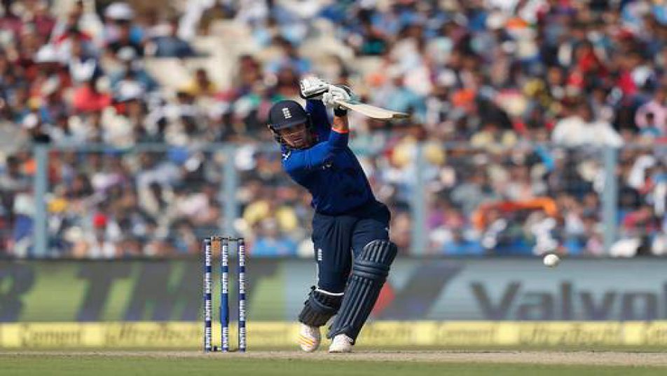 इंग्लैंड की टीम ने भारत के सामने पहली पारी में 290 रनों का बड़ा स्कोर बनाया है.