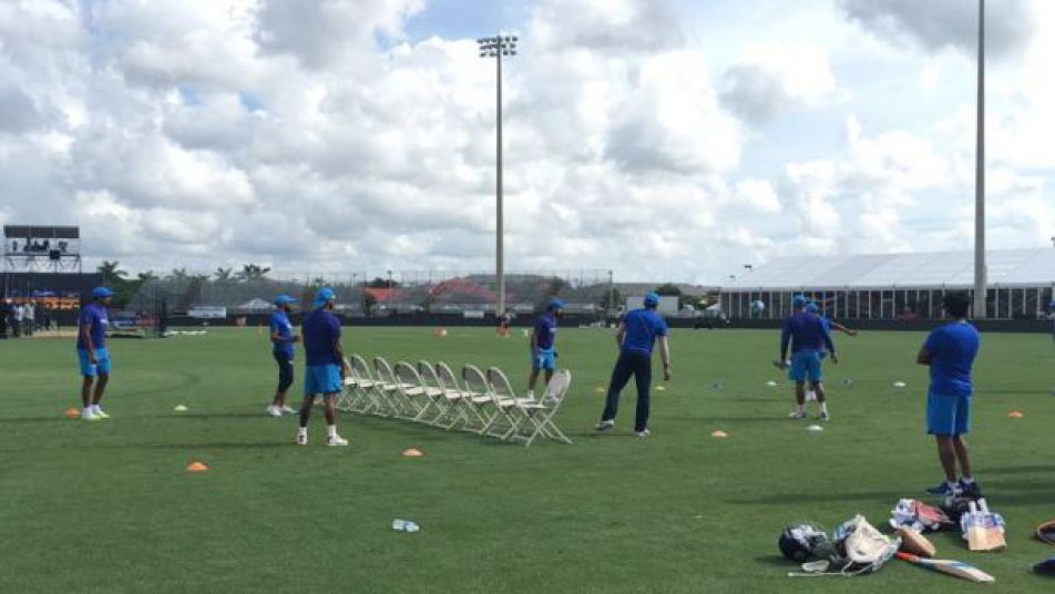 INDvsWI: 4 छक्के लगाकर टीम को चैंपियन बनाने का ईनाम टीम की कप्तानी