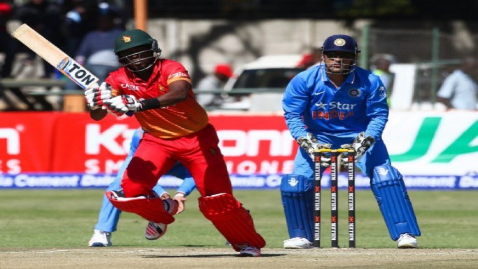 जी हां कप्तान एम एस धोनी क्रिकेट को इतना वक्त दे चुके हैं कि मैदान पर उतरते ही उनके नाम कोई न कोई रिकॉर्ड जुड़ ही जाता है.