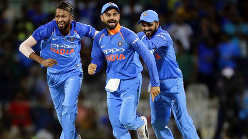 india beat australia by 26 runs in the first odi at chennai 12128 INDvsAUS: बल्ले और गेंद से टीम इंडिया का कमाल, 26 रनों से जीत के साथ सीरीज़ में बनाई बढ़त