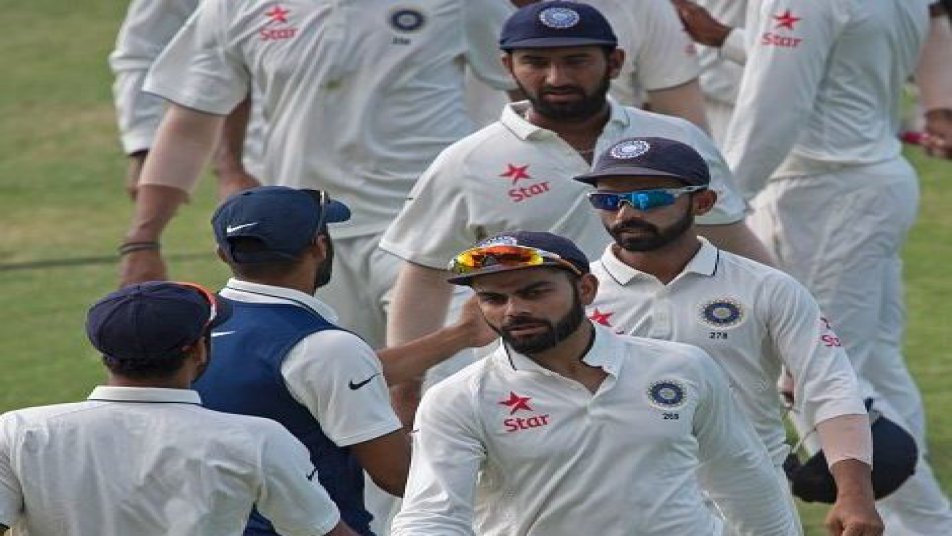 लेकिन श्रीलंकाई टीम की मुश्किलें अभी खत्म नहीं हुई हैं और ये 4 वजह बताती हैं कि टीम इंडिया अंतिम टेस्ट को भी जीतकर आसानी से सीरीज़ को 3-0 से क्लीनस्वीप कर सकती है.