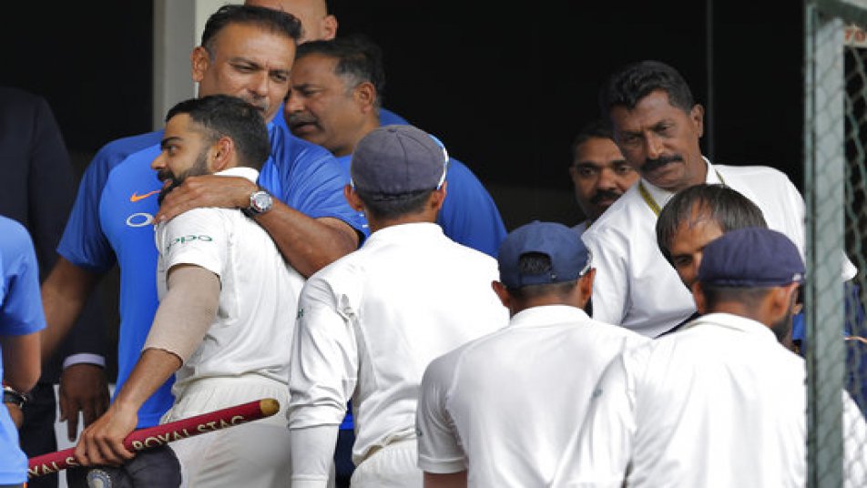 टेस्ट क्रिकेट में यह पहला मौका है जब भारतीय टीम ने तीन टेस्ट मैचों की सीरीज में विदेशी जमीन पर क्लीनस्वीप किया है.