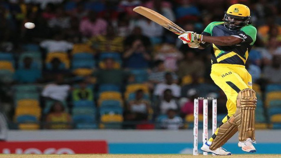 

वेस्टइंडीज क्रिकेट टीम के धाकड़ बल्लेबाज क्रिस गेल कैरिबियन प्रीमियर लीग में अपना जलावा दिखा रहे हैं.
फोटो: (ट्विटर) 