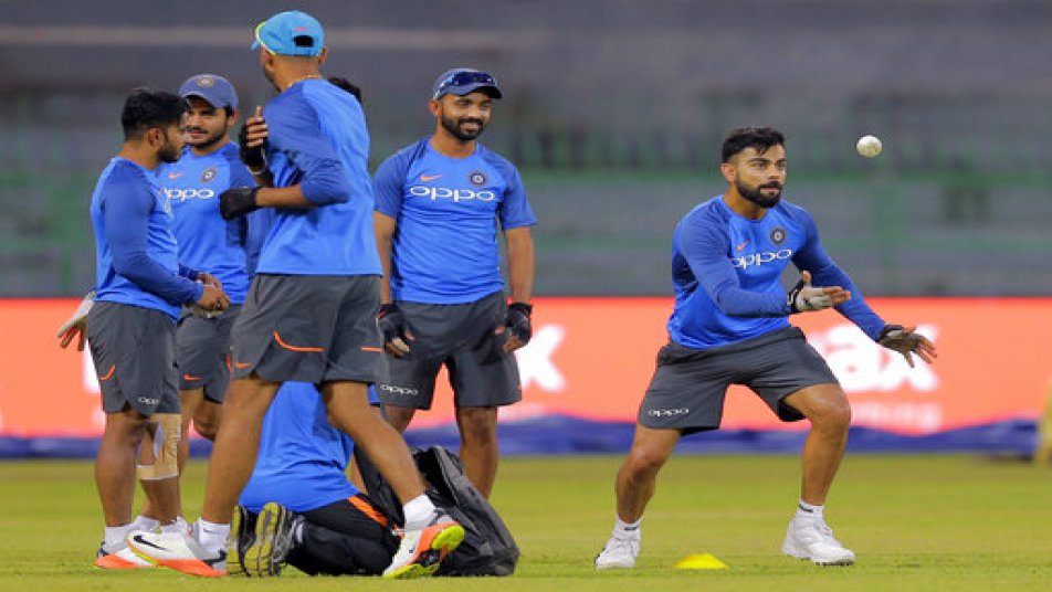 उन्होंने कहा,‘‘निश्चित रूप से इससे पहले भी फार्म अहम होगी लेकिन खिलाड़ियों का ग्रुप तो होगा.’’ शास्त्री ने कहा कि फिटनेस पर कोई समझौता नहीं किया जायेगा. उन्होंने कहा,‘‘हम मैदान में सर्वश्रेष्ठ क्षेत्ररक्षण करने वाली टीम चाहते हैं. बस इतना ही. तो आप सर्वश्रेष्ठ क्षेत्ररक्षण करने वाली टीम कैसे बन सकते हो? फिटनेस के जरिये.’’