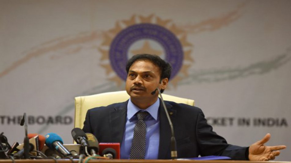 शिखर धवन की वापसी के बाद बीसीसीआई की सीनियर चयन समिति ने आखिरी वनडे और टी20 मैच में किसी भी रिपलेस्मेंट को भेजने से इंकार कर दिया है.