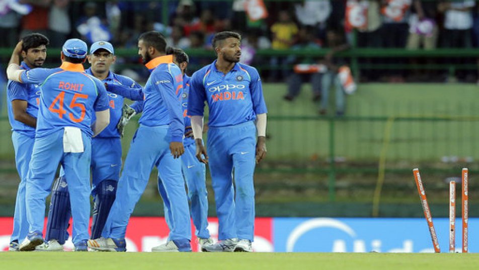 
टेस्ट और वनडे मिलाकर श्रीलंका और भारत इस दौरे पर 8 बार एक दूसरे से भिड़ चुकी है और इन आठों मुकाबले में भारत को जीत मिली है.