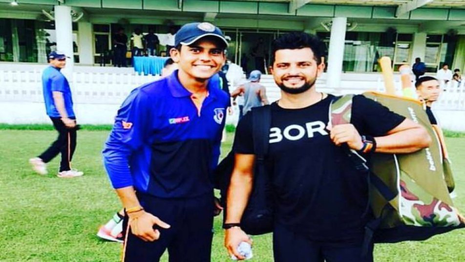 टीम इंडिया से पिछले कुछ समय से बाहर चल रहे टीम इंडिया के स्टार सुरेश रैना अब टीम में वापसी की पुरजोर कोशिश में लगे हुए हैं. हाल ही में ऐसी खबरें सामने आई थीं जिनमें कहा गया था कि टीम इंडिया में अब वो ही खिलाड़ी जगह बना पाएंगे जो पूरी तरह से टीम के हिसाब से फिट हो.