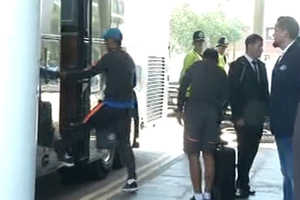 भारत-पाकिस्तान मुकाबला: होटल से मैदान के लिए रवाना हुई टीम इंडिया