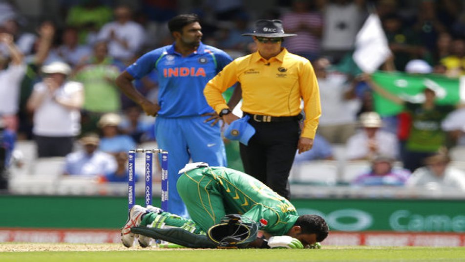 RECORD: टीम इंडिया के खिलाफ फाइनल में फखर का रिकॉर्ड शतक