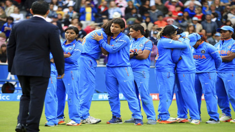 WWC 17: हार के बावजूद टीम इंडिया ने जीता दिल, देश भर से मिल रही है बधाई