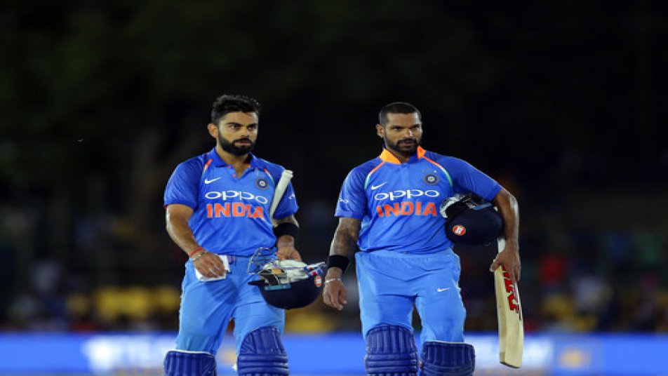 RECORD: श्रीलंका के खिलाफ सहवाग के रिकॉर्ड को तोड़कर भी सहवाग से पीछे रह गए धवन!