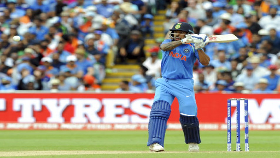 रोहित और विराट ने आतिशी पारियां खेल बांग्लादेश से मिले 265 रनों के लक्ष्य को आसानी से हासिल कर लिया. इसके अलावा भारतीय टीम के सलामी बल्लेबाज शिखर धवन ने आज बड़ा रिकॉर्ड अपने नाम किया है. शिखर, भारत के लिए चैंपियंस ट्रॉफी में सबसे ज्यादा रन बनाने वाले बल्लेबाज बन गए.