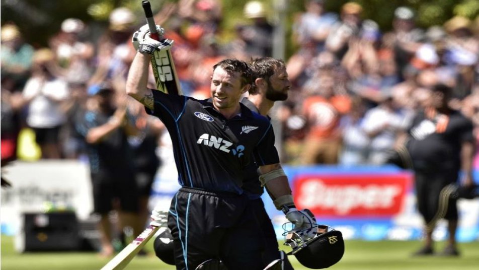 न्यूजीलैंड क्रिकेट टीम के विकेटकीपर और बल्लेबाज ल्यूक रौंची ने अंतर्राष्ट्रीय क्रिकेट जगत से संन्यास ले लिया है. न्यूजीलैंड क्रिकेट बोर्ड ने गुरुवार को इसकी जानकारी दी. 