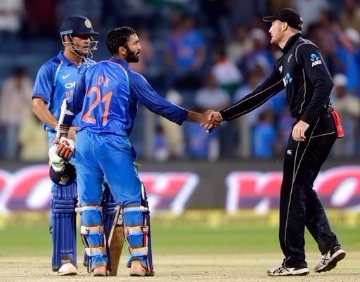 INDvsNZ: कार्तिक, धवन, भुवनेश्वर के कमाल से टीम इंडिया ने सीरीज़ में की 1-1 की बराबरी