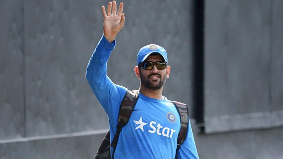 क्यों अपने घरेलू मैदान में हो सकता है धोनी का ये आखिरी मैच? क्यों अपने घरेलू मैदान में हो सकता है धोनी का ये आखिरी मैच?