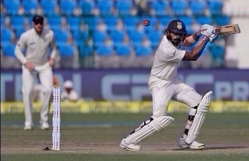 murali vijay hits ton before sri lanka series श्रीलंका सीरीज़ से पहले मुरली विजय ने शतक लगाकर मनाया वापसी का जश्न