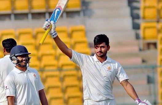 manish pandey slams 4th first class double century against uttar pradesh Ranji Trophy: मनीष पांडे के सबसे बड़े दोहरे शतक की मदद से कर्नाटक का विशाल स्कोर