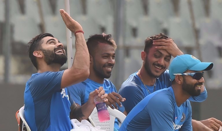 क्या न्यूजीलैंड के खिलाफ टी-20 सीरीज जीतकर टीम इंडिया राजकोट में मनाएगी 'विराट बर्थडे' क्या न्यूजीलैंड के खिलाफ टी-20 सीरीज जीतकर टीम इंडिया राजकोट में मनाएगी 'विराट बर्थडे'