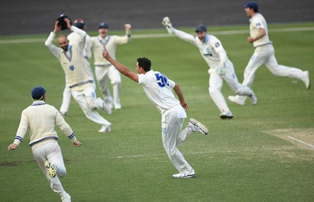 mitchell starc makes history by taking two hat tricks in one match एशेज से पहले स्टार्क की खतरनाक गेंदबाजी,एक मैच में बनाई डबल हैट-ट्रिक