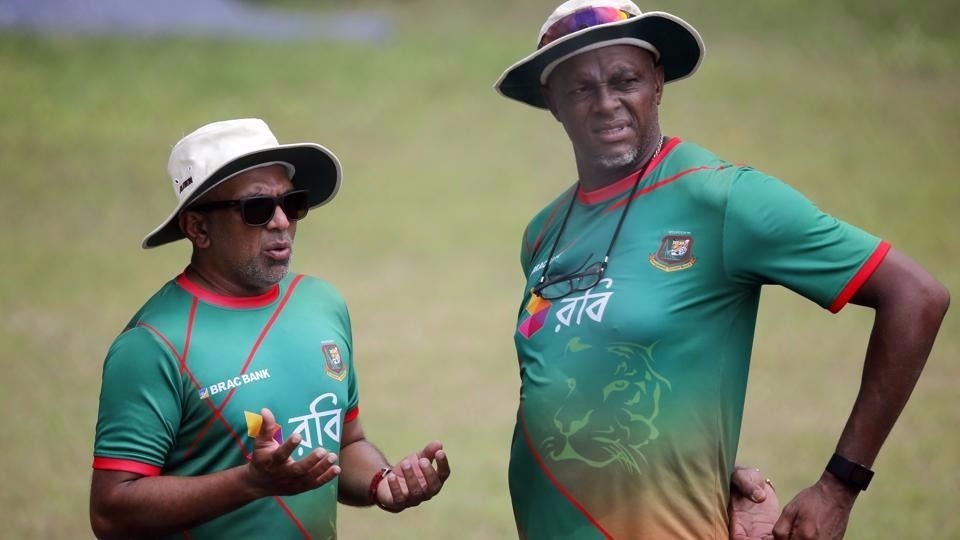 sri lanka cricket eye chandika hathurusingha as head coach बांग्लादेश के कोच चंद्रिका हथुरूसिंघा को नियुक्त करना चाहता है श्रीलंकाई बोर्ड