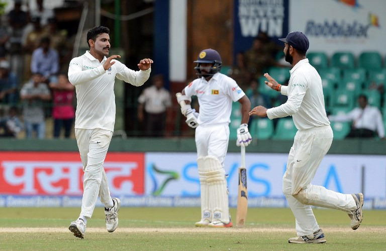 india vs sri lanka eavindra jadeja virat kohli playing eleven south africa tour विराट के बयान पर जडेजा की फिरकी - मैं कप्तान बना तो किसी को भी गेंद नहीं दूंगा