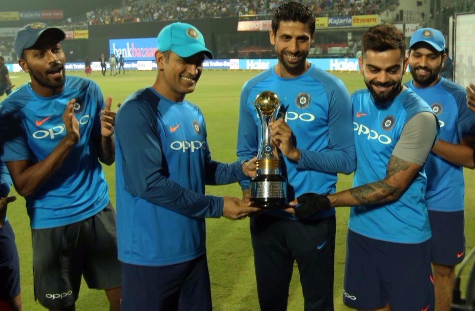 india vs new zealand india to bat first ashish nehra in team eleven INDvsNZ: न्यूजीलैंड के खिलाफ टी-20 मुकाबले में पहले बल्लेबाजी करेगी टीम इंडिया, नेहरा को प्लेइंग इलेवन में मिली जगह