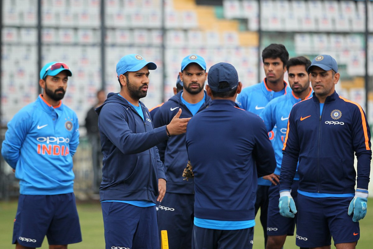 match preview india vs sri lanka mohali one day IND vs SL 2nd ODI: शर्मनाक हार के बाद अब भारत के सामने सीरीज बचाने की चुनौती