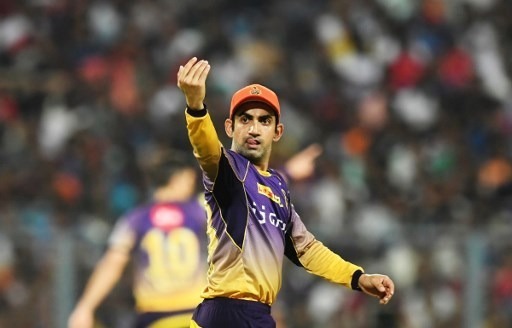 gautam gambhir slams bjp mla who called virat kohli anti national for marrying in italy विदेश में विराट की शादी पर सवाल उठाने वाले सांसद को गौतम गंभीर ने दिया जवाब