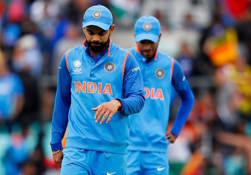 श्रीलंका सीरीज़ में कोहली की 'विराट' कमी को पूरा कर पाना मुश्किल difficult for india to fill virats shoe during sri lanka series श्रीलंका सीरीज़ में कोहली की 'विराट' कमी को पूरा कर पाना मुश्किल