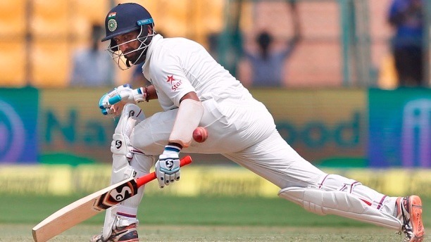 LUNCH INDvsSL: 2 विकेट गंवाकर टीम इंडिया की बढ़त 200 रनों के पार