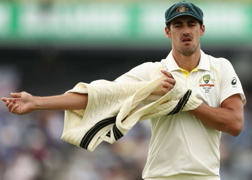 mitchell starc injured heel and he is doubtful for 4th ashes test मिचेल स्टार्क का अगले एशेज़ टेस्ट में खेल पाना संदिग्ध