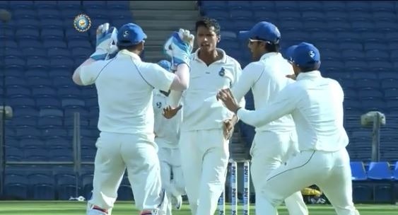 रणजी ट्रॉफी: नवदीप सैनी और कुलवंत खेजरोलिया के आगे पस्त हुआ बंगाल, 10 साल बाद फाइनल में पहुंची दिल्ली