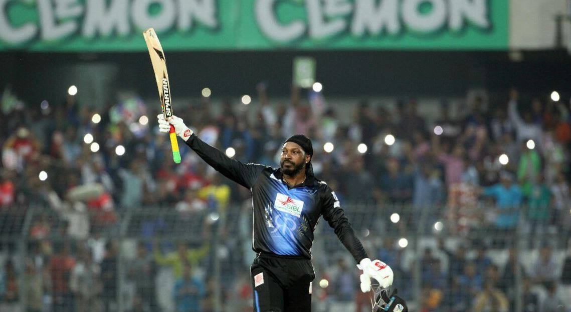 IPL के नए सीजन से पहले गेल का तूफान, मैदान पर कर दी छक्कों की बरसात