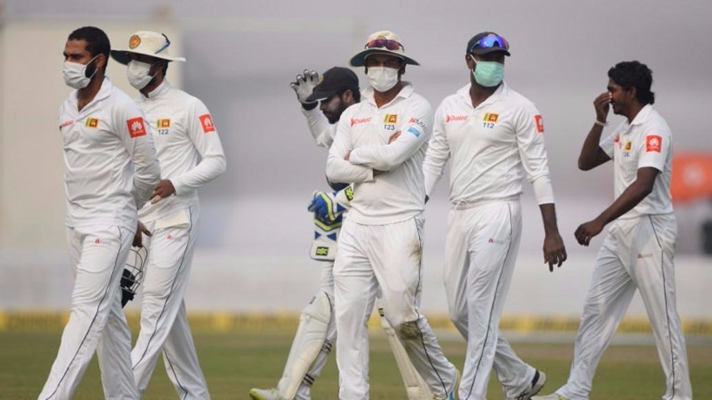 sourav ganguly questions sri lankan teams attitude after smog fiasco भरत अरूण के बाद श्रीलंकाई खिलाड़ियों पर भड़के सौरव गांगुली