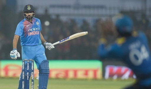 रोहित शर्मा ने खुद बताया किस वजह से बने इतने रन rohit sharmas reaction after 2nd t20 at holkar stadium रोहित शर्मा ने खुद बताया किस वजह से बने इतने रन