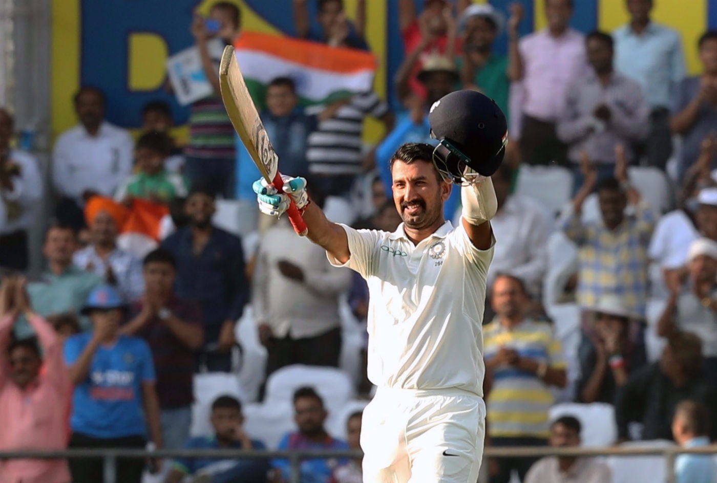 cheteshwar pujara becomes the highest run scorer in the year 2017 टेस्ट में इस साल सबसे अधिक रन बनाने वाले बल्लेबाज बने चेतेश्वर पुजारा