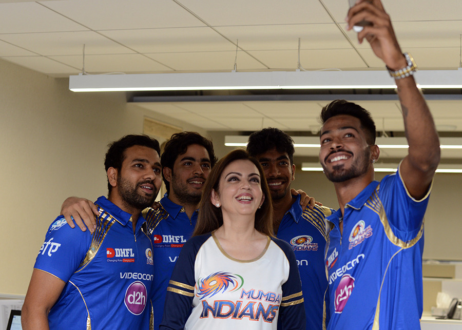 IPL 2018 Players Retention: केकेआर ने छोड़ा गौतम गंभीर का साथ, मुंबई ने रोहित,पांड्या और बुमराह को रखा साथ