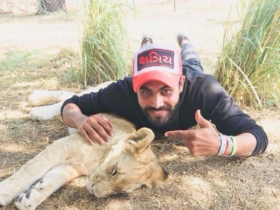 ravindra jadeja enjoys free time in johannesburg टीम की हार से बेखबर साउथ अफ्रीका में मस्ती कर रहे हैं जडेजा