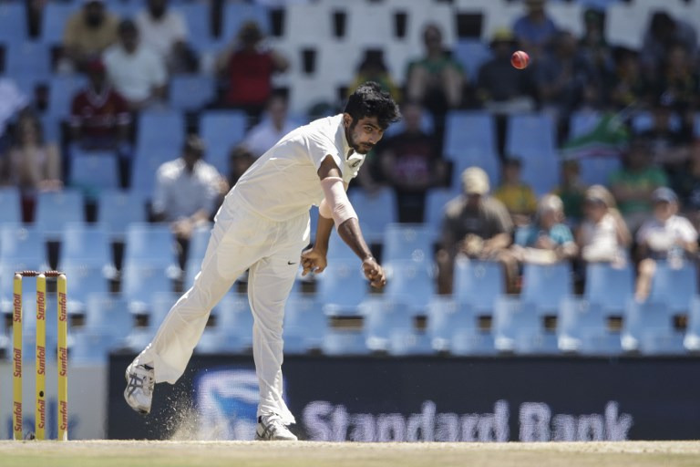 south africa vs india 2nd test 3rd day full report SA vs IND 2nd TEST: बुमराह के दोहरे झटके के बाद डीवीलियर्स ने संभाली पारी