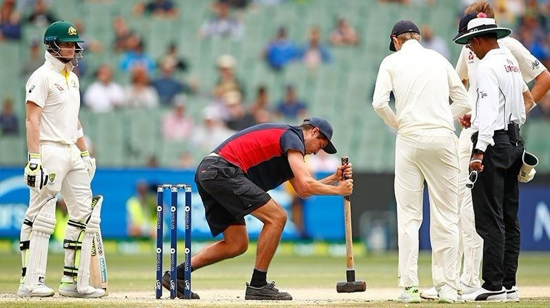 icc rates melbourne pitch as poor cricket news in hindi ऑस्ट्रेलिया को झटका, आईसीसी ने माना खराब है एमसीजी की पिच