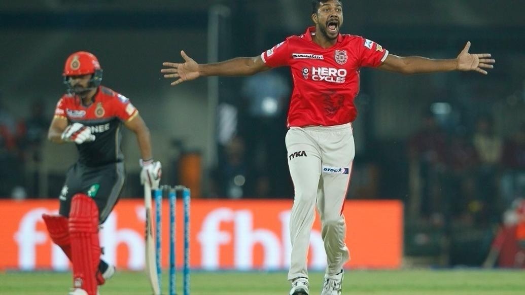 varun aaron to lead jharkhand in dhonis absence धोनी की गैर-हाज़िरी में आरोन करेंगे झारखण्ड टीम की अगुआई