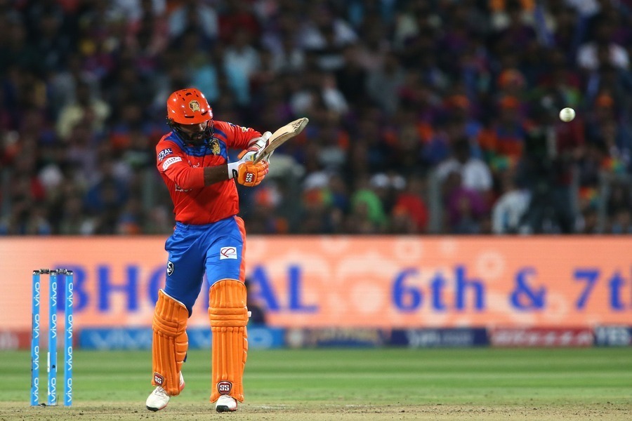 T-20 लीग: आईपीएल से पहले दिनेश कार्तिक ने मचाया धमाल, के विग्नेश ने लगाया विकेटों का पंच T-20 लीग: आईपीएल से पहले दिनेश कार्तिक ने मचाया धमाल, के विग्नेश ने लगाया विकेटों का पंच