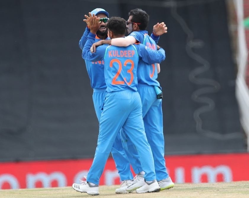 dale benkenstein says kuldeep and chahal have spun a web on proteas batsmen दूसरे वनडे में हार के बाद दक्षिण अफ्रीकी कोच ने मानी टीम की 'कमज़ोरी'