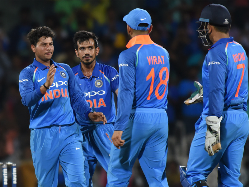 south africa vs india indian spinner yuzvevndra chahal and kuldeep yadav virat kohli सिर्फ गेंद ही नहीं विरोधी टीम के बल्लेबाजों का सिर भी घुमाते हैं विराट के स्पिनर