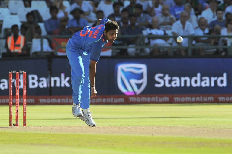 south africa vs india 1st t20 india record batting bhuvneshwar kumar record bowling SAvsIND 1st T20: 'रिकॉर्ड बल्लेबाजी' के बाद भुवनेश्वर ने गेंद से रचा इतिहास